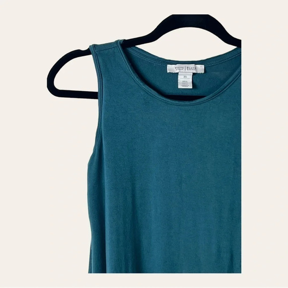 0886. WHITE HOUSE BLACK MARKET BLOUSE SLEEVELESS TEAL AND‎ BLACK IN COLOR - Picture 2 of 8